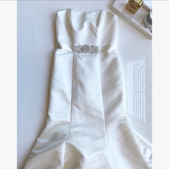 Strapless trumpet wedding dress - Picture 4 of 8